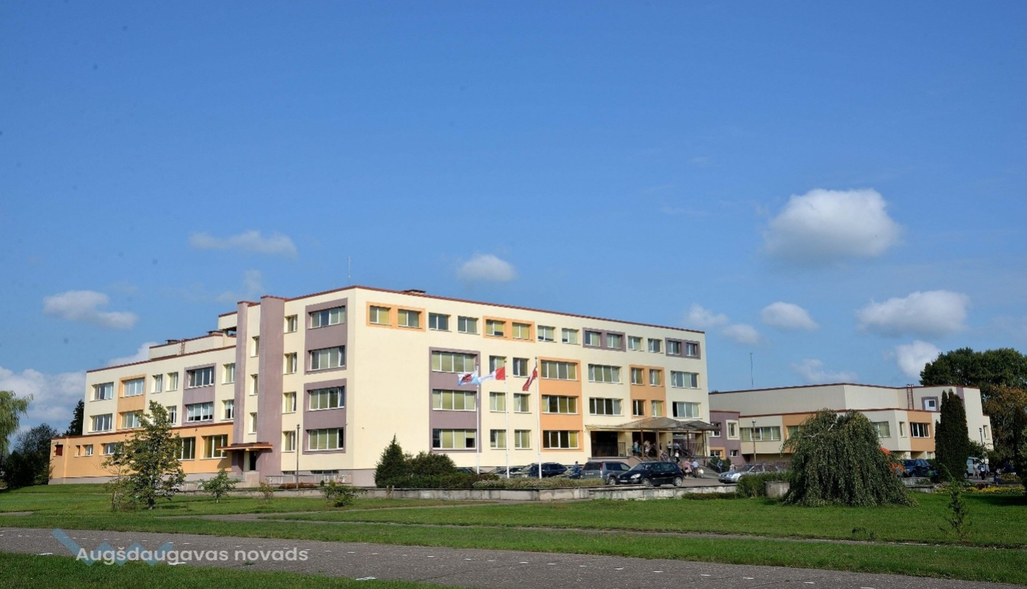 Špoģu vidusskola