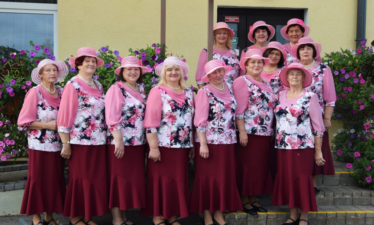 Višķu pagasta Kultūras centra senioru deju kopa „Magones”