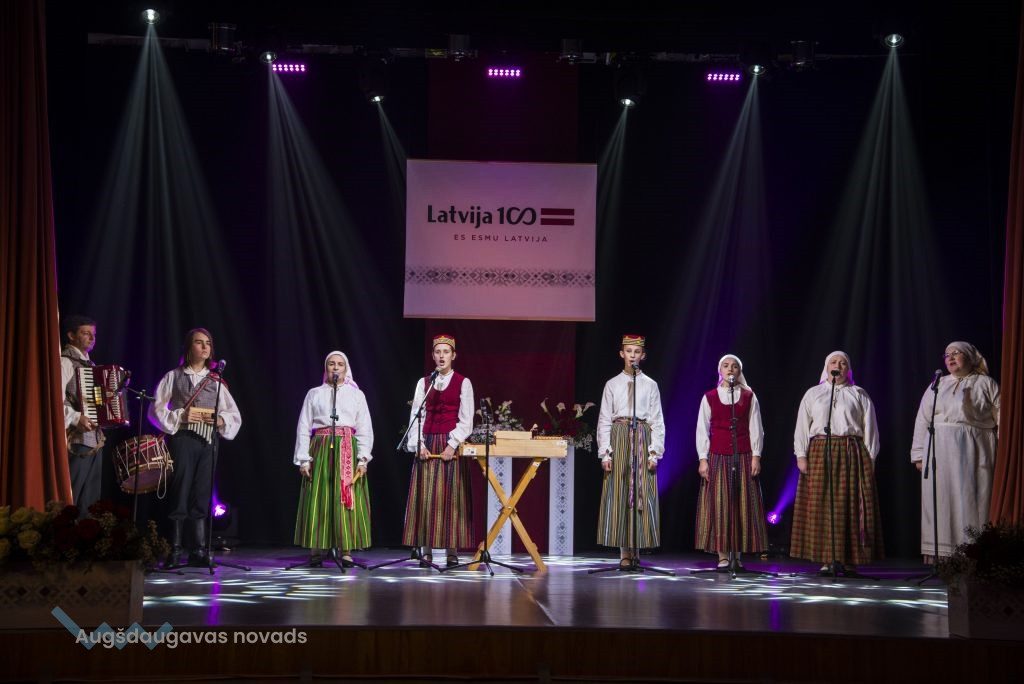 Ambeļu kultūras nama folkloras kopa „Speiga”