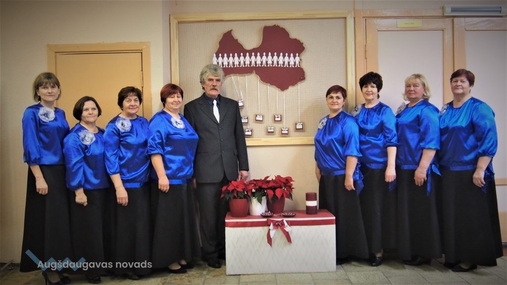 Demenes kultūras nama jauktais vokālais ansamblis „Aizturi elpu!"