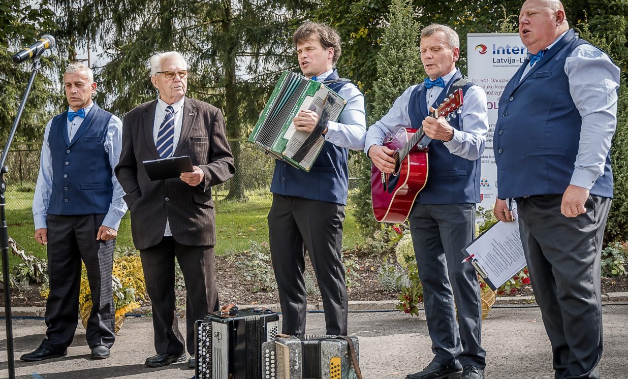 Kalupes pagasta vīru vokālais ansamblis „Čvartaks”