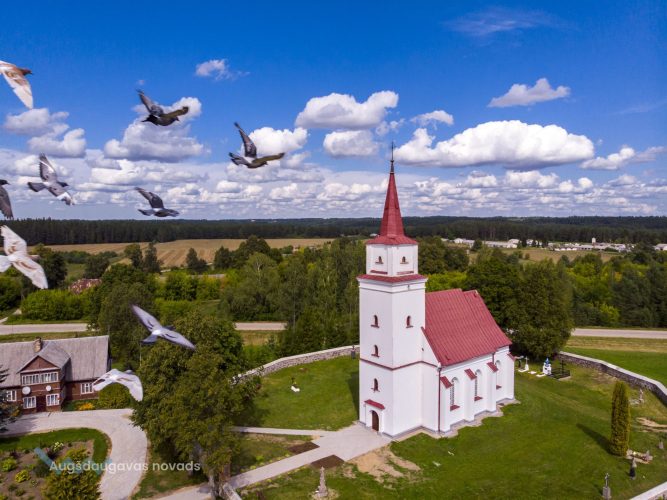 Nīcgales Jaunavas Marijas dzimšanas Romas katoļu baznīca