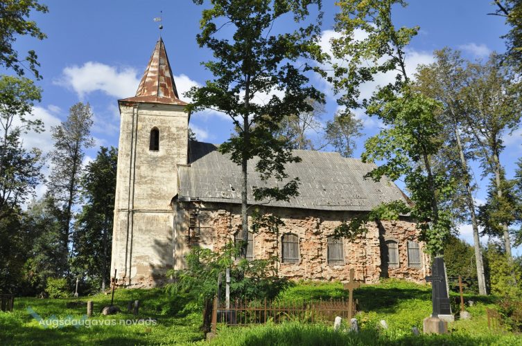 Berķeneles luterāņu baznīca