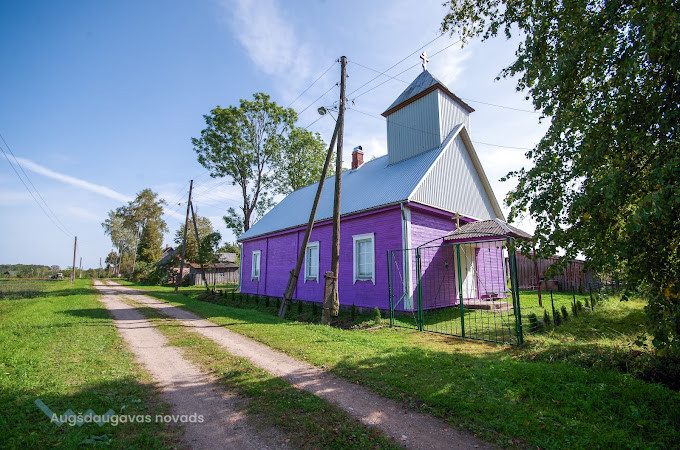 Eglaines vecticībnieku lūgšanu nams
