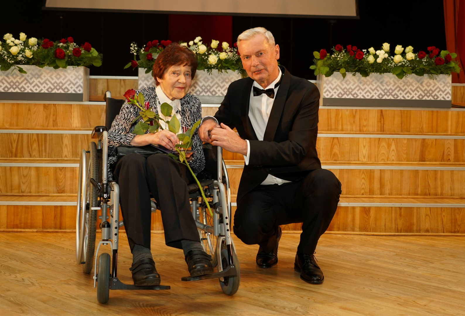 Goda zīme “Goda novadnieks sabiedriskajā darbībā” piešķirta Ilūkstes 1.vidusskolas skolotājai un sabiedriski aktīvai novada iedzīvotājai Marijai Slavinskai