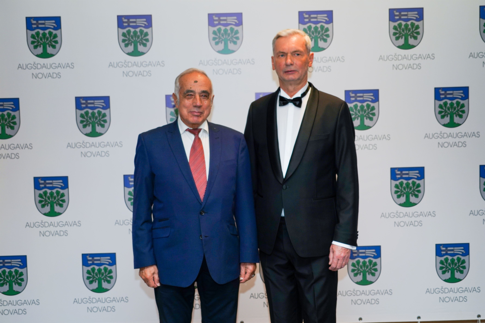 Valsts svētkos pašvaldība pasniedza apbalvojumus un pateicās saviem iedzīvotājiem