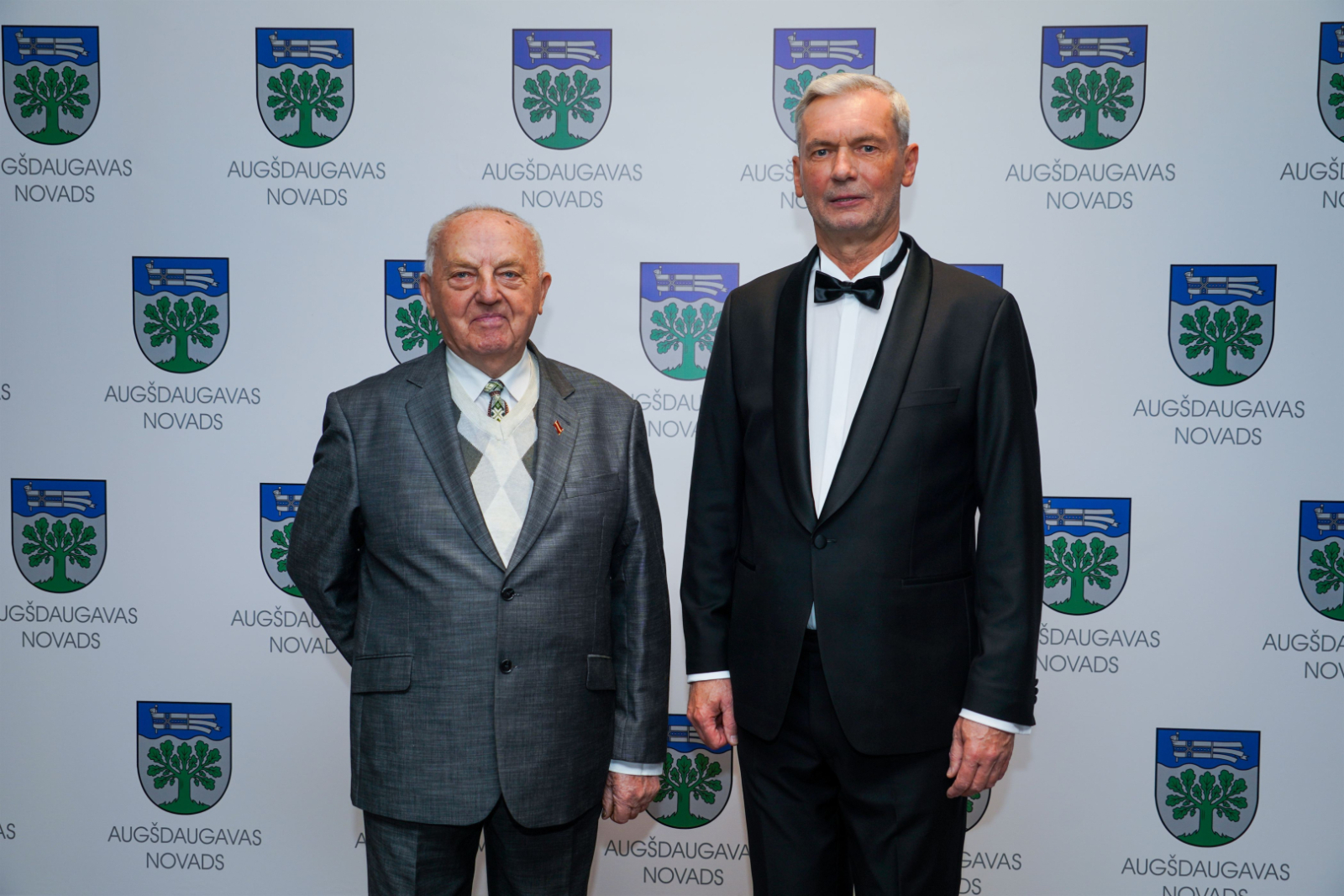 Valsts svētkos pašvaldība pasniedza apbalvojumus un pateicās saviem iedzīvotājiem