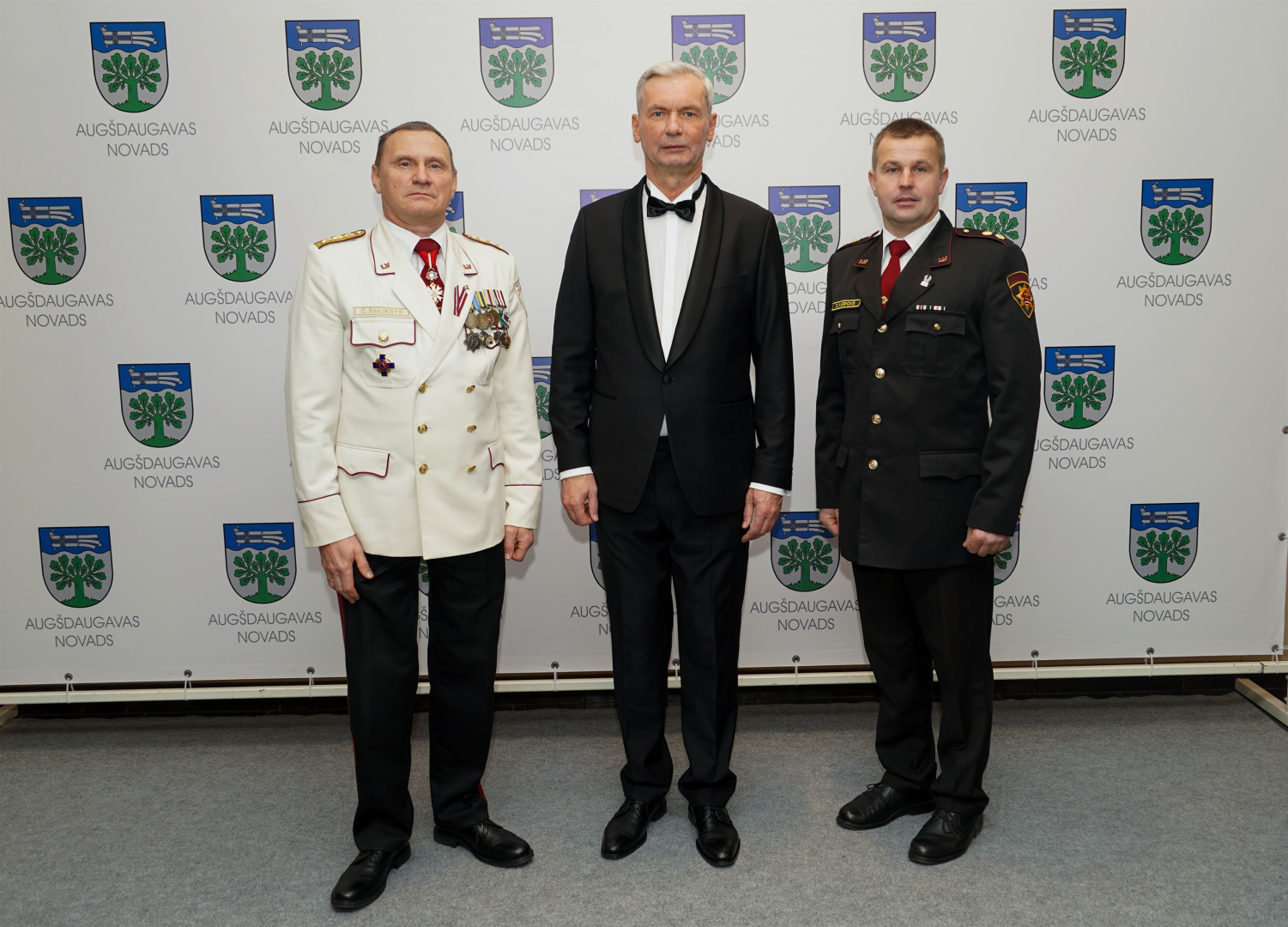 Valsts svētkos pašvaldība pasniedza apbalvojumus un pateicās saviem iedzīvotājiem