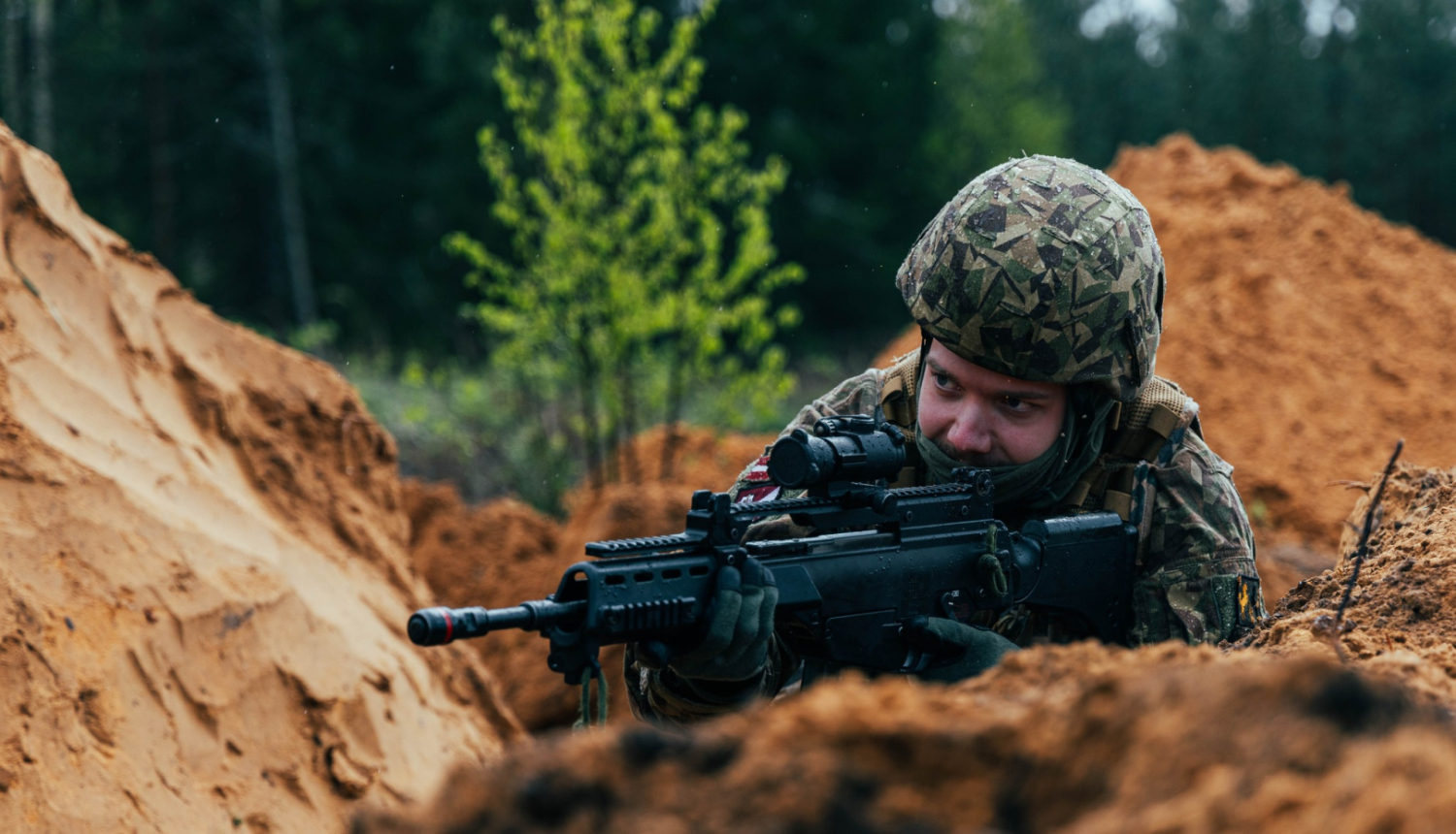 Militāro mācību publicitātes foto