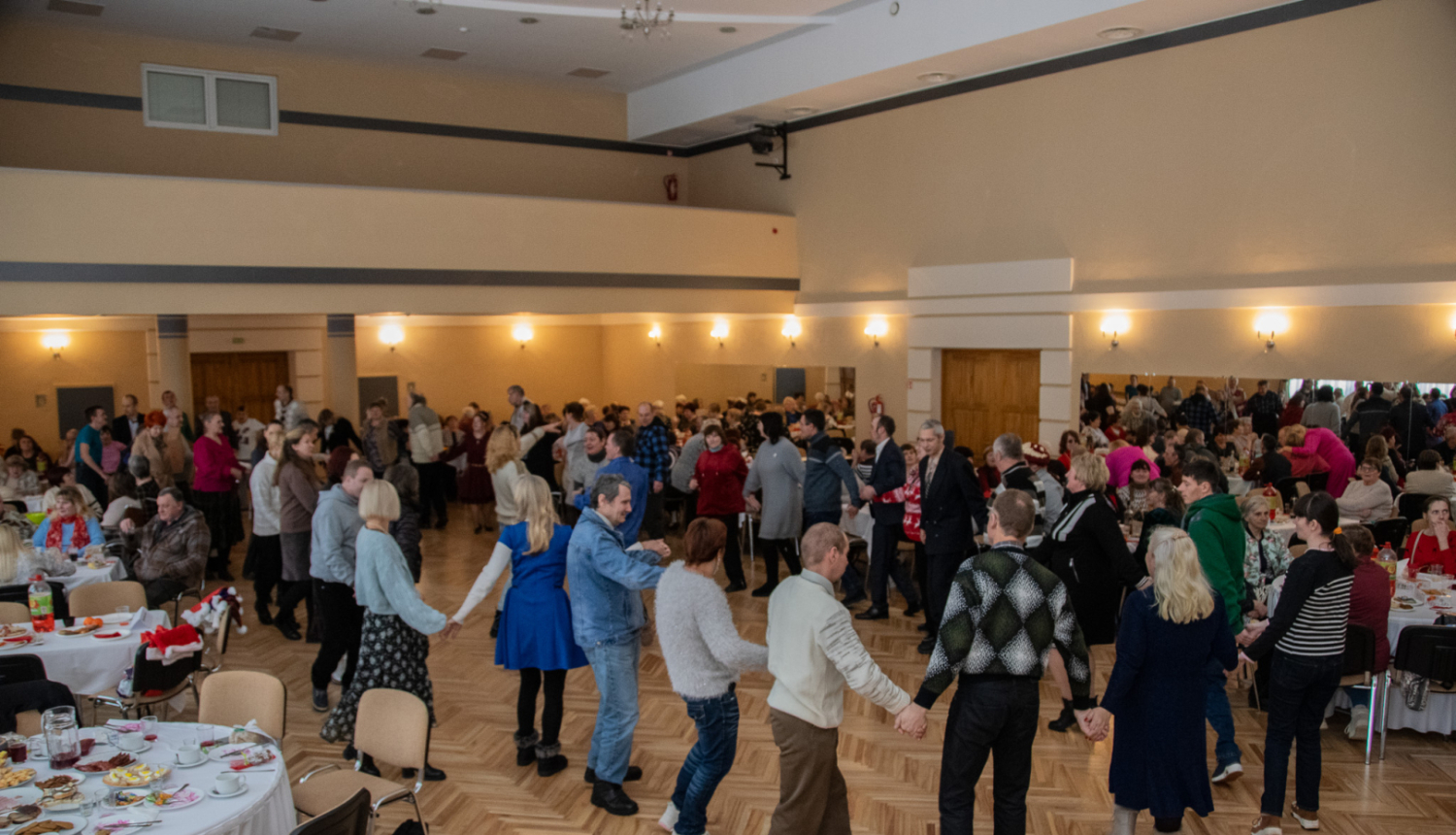 Ilūkstē aizvadīts ikgadējais Jaungada pasākums cilvēkiem ar invaliditāti